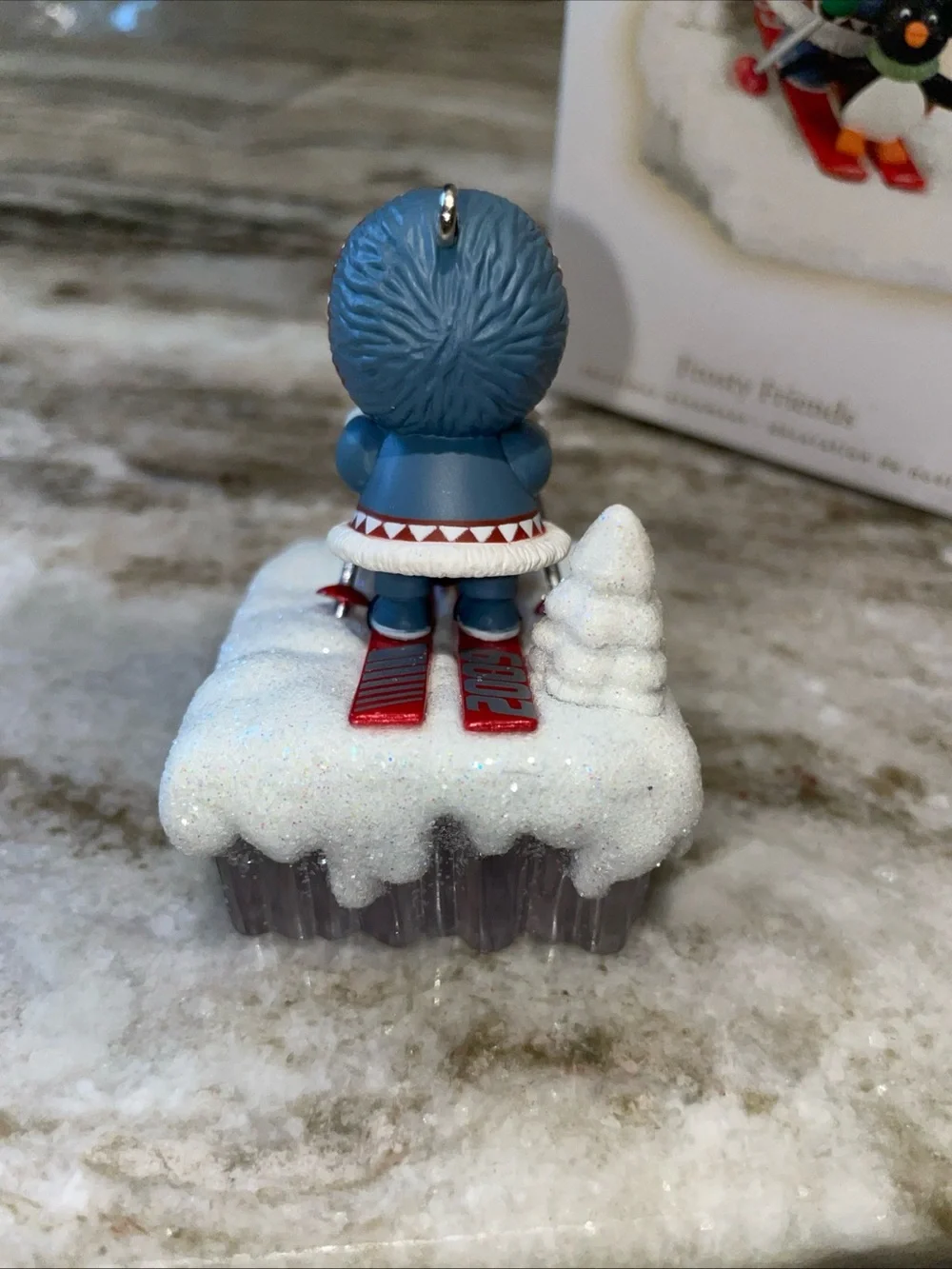 Hallmark 2009 Frosty Friends Eskimo Penguin Skiing Ornament #30 in Series IOB